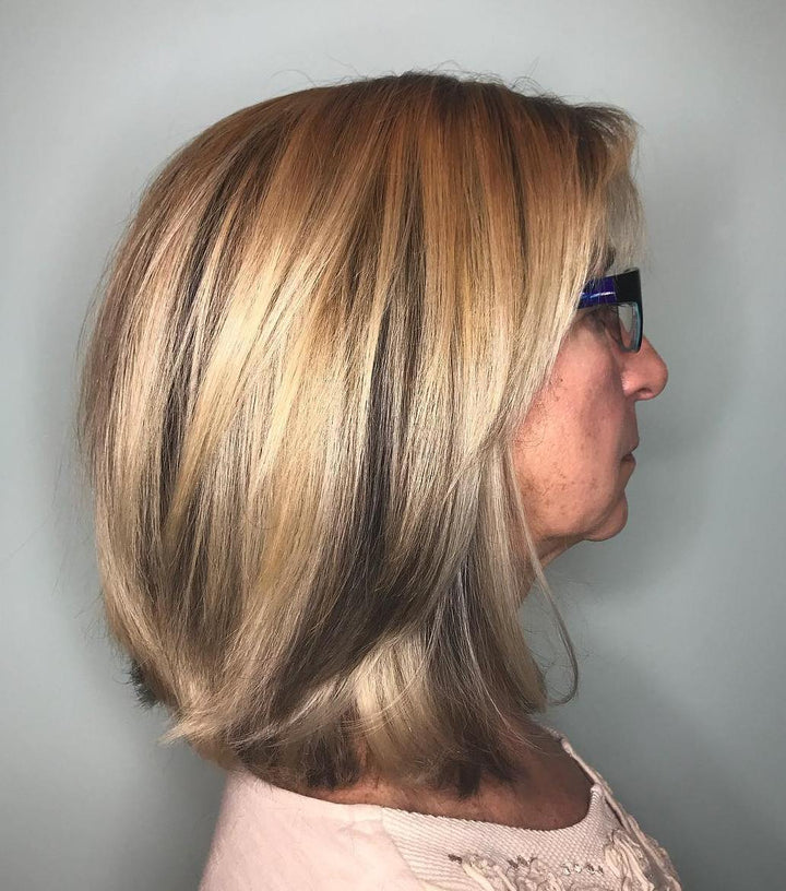 Medium Haircut Wigs with Lowlights for Women Caucasian 100% Human Hair