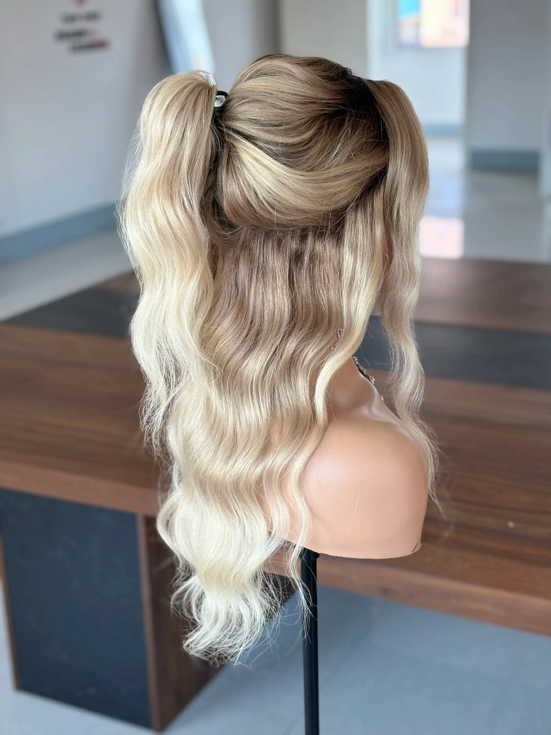 SHULY Beige Blonde with Subtle Face Framing Wigs 100% Real Human Hair for Caucasian