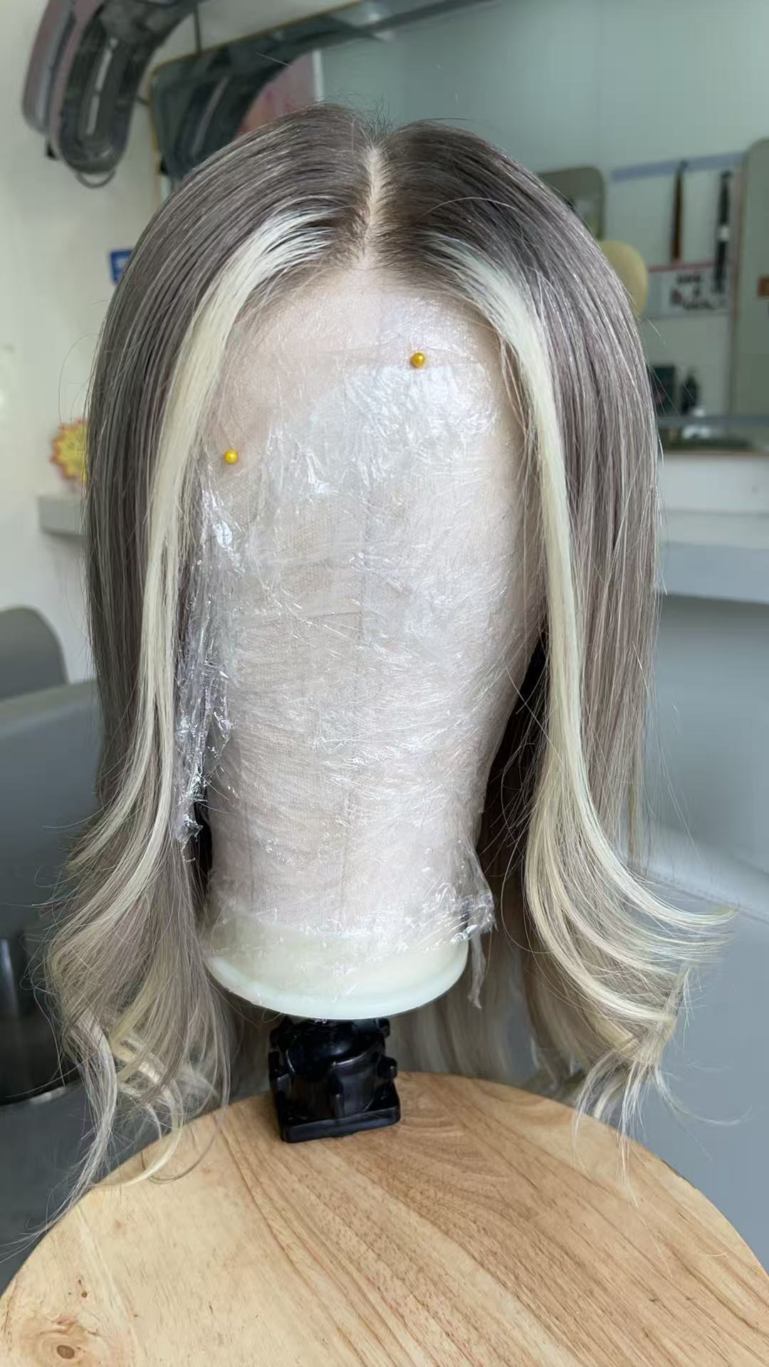 SHULY Dimensional Ash Blonde Long Wigs for White Women 100% Human Hair