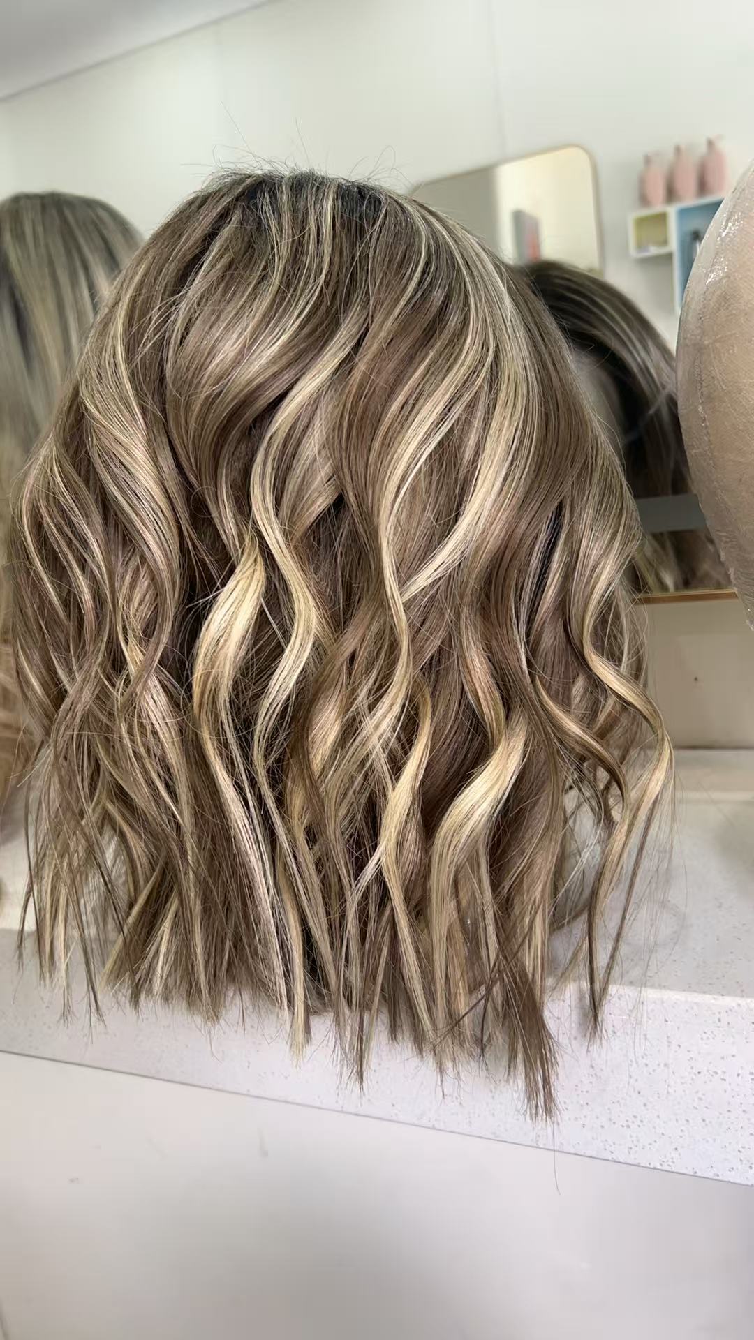 SHULY Highlights Brown Blonde Short Wigs for White Women 100% Human Hair