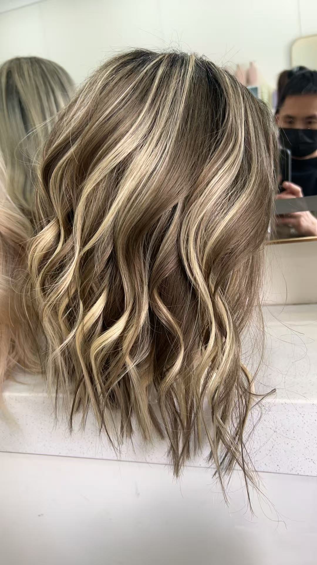 SHULY Highlights Brown Blonde Short Wigs for White Women 100% Human Hair